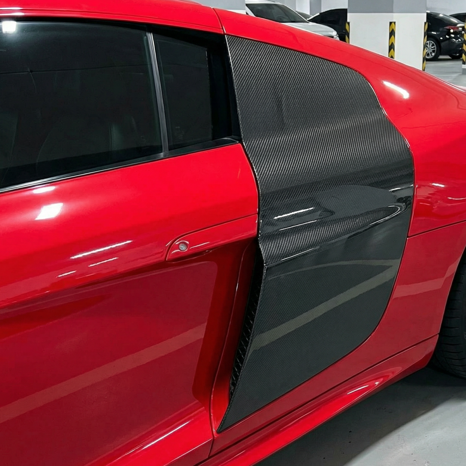 PANELE / LISTWY / LOTKI BOCZNE CARBON AUDI R8 COUPE - Image 4